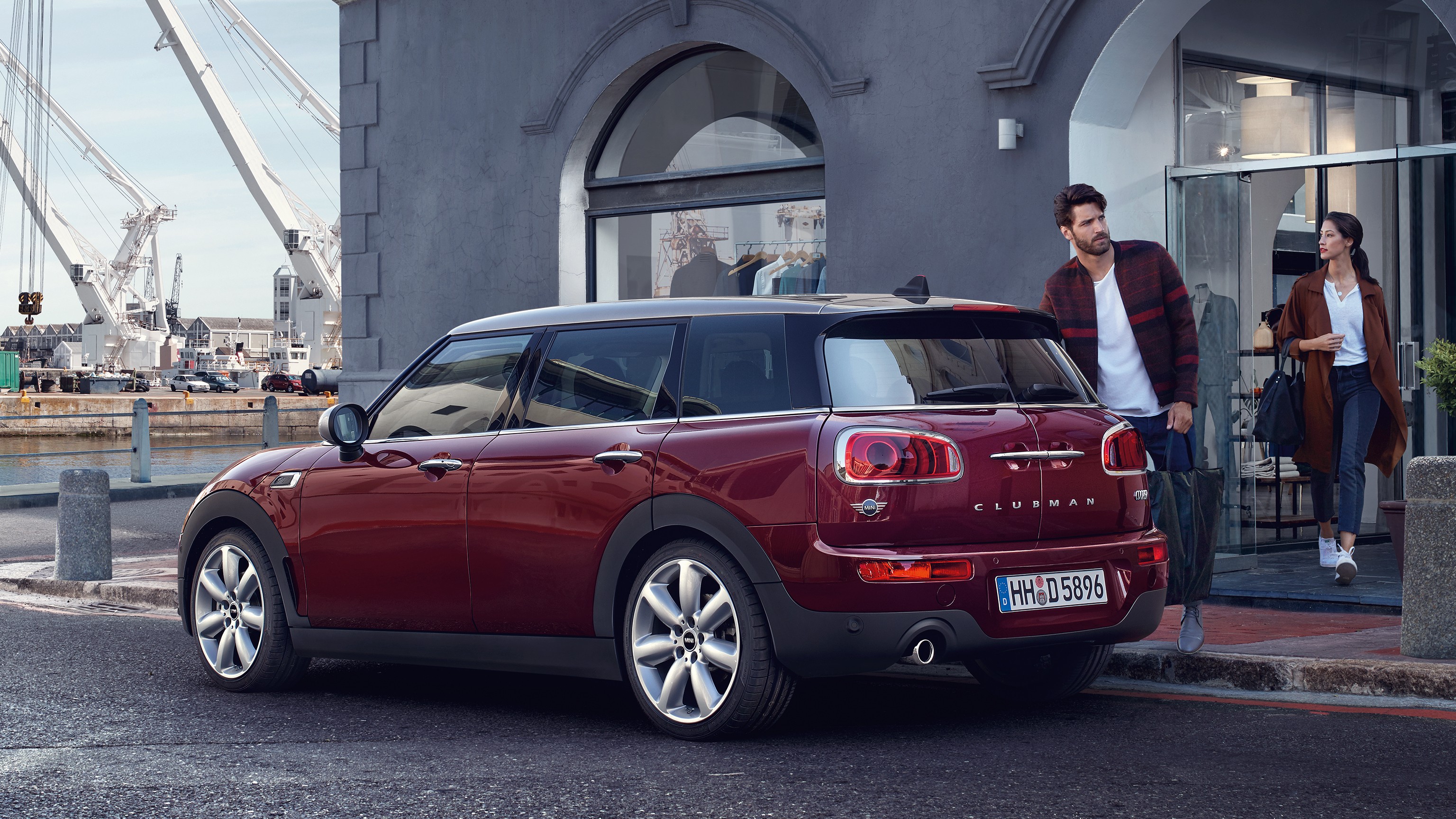 תמונת פרופיל צד של MINI Clubman